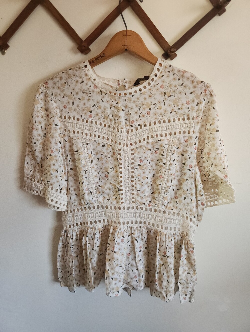 Ranna Gill Short Sleeve Blouse Floral Peplum Top Cream Modal Floral Small